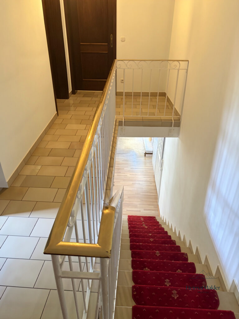 Souterrain / Gartengeschoss links, Wohnhaus mit Panoramablick, Bild 7